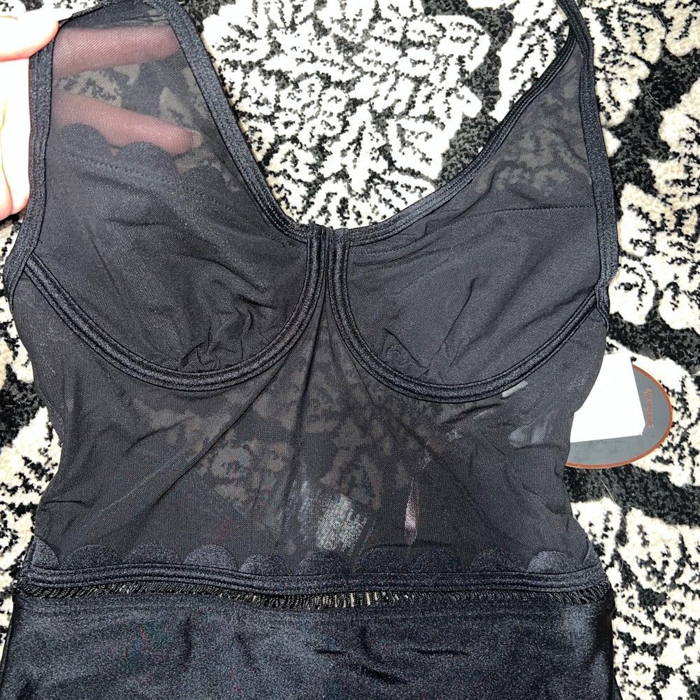 Ted baker swim suit black color size 32 c/d